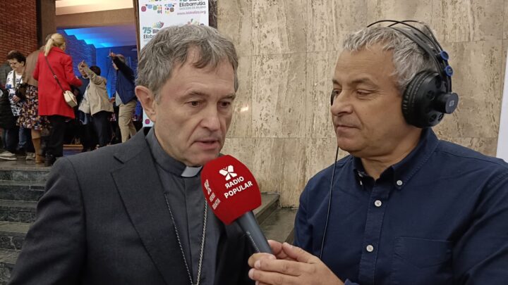 Mons. Joseba Segura: «Que todas las personas se sientan parte de un proyecto común y de una comunidad que es muy diversa»