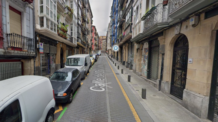 Bilbao cortará acera y ocupará aparcamiento en la calle Dos de Mayo del 8 al 22 de octubre