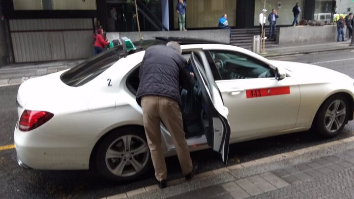 El sector del taxi denuncia una campaña de difamación y anuncia movilizaciones