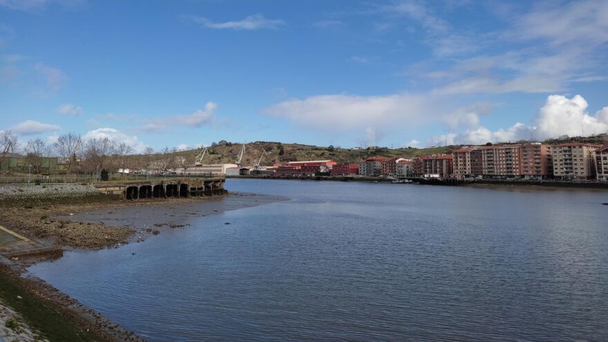 El tiempo este viernes en Bizkaia: jornada tranquila con nubes y claros