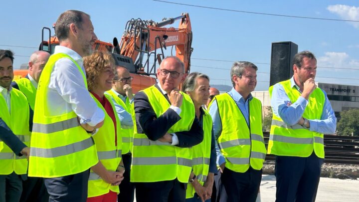 Aprobadas las nuevas estructuras de los departamentos de Educación y Movilidad Sostenible