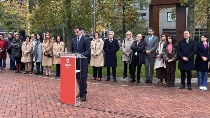 «Atalase» rinde homenaje a todas las víctimas del terrorismo y la violencia política