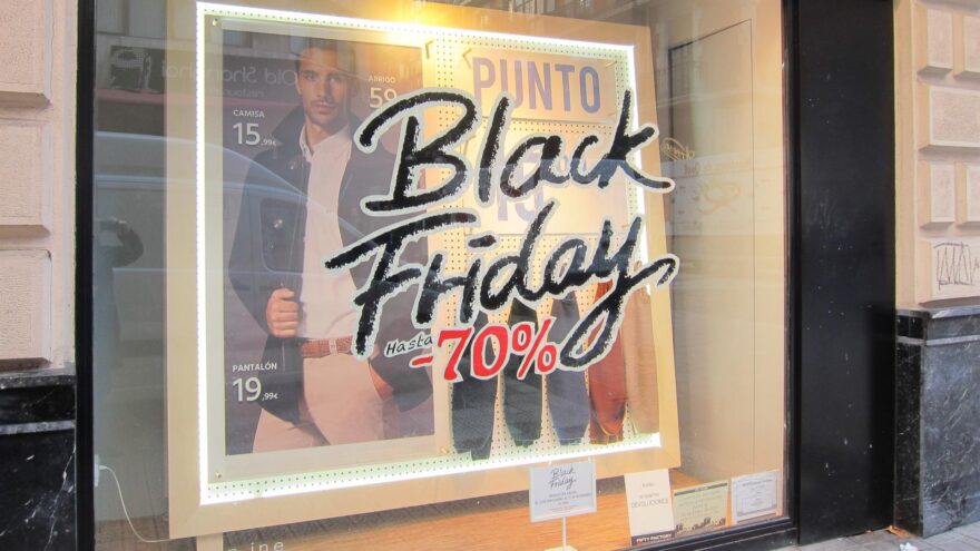 El pequeño comercio de Bizkaia afronta el ‘Black Friday’ con «cautela» al no poder igualar los «descuentos agresivos