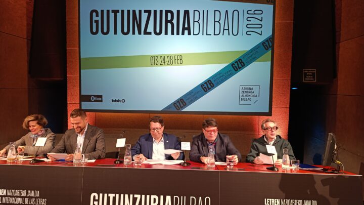 La relación de la literatura con el pasado y el futuro, a debate en Gutun Zuria