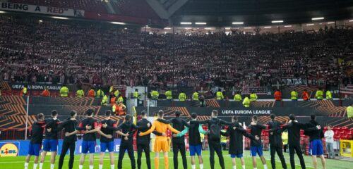 Más de 50 socios del Athletic Club han denunciado haber sufrido abusos y maltrato durante su visita a Old Trafford.