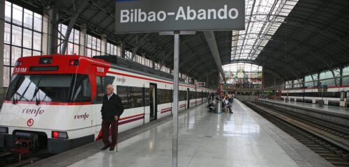 Renfe establecerá un plan alternativo de transporte por carretera entre Bilbao y Arrigorriaga desde el 13 al 18 de junio.